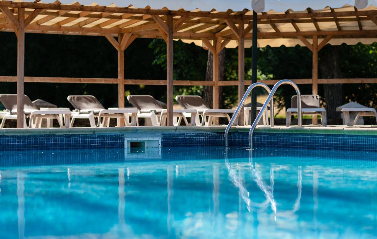 Hotel La Gentilhommiere Нюи-Сен-Жорж Екстериор снимка